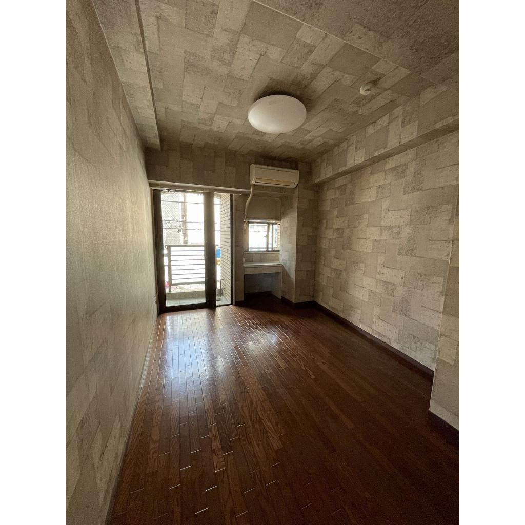 坂口ポートハイツの居間・リビング|洋室