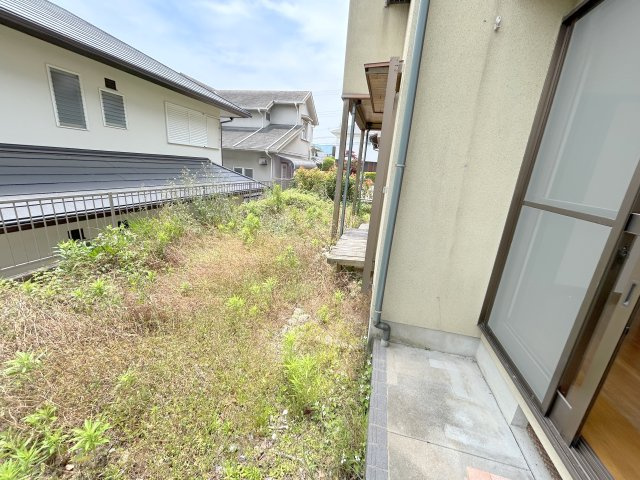 生駒白庭台賃貸住宅の庭
