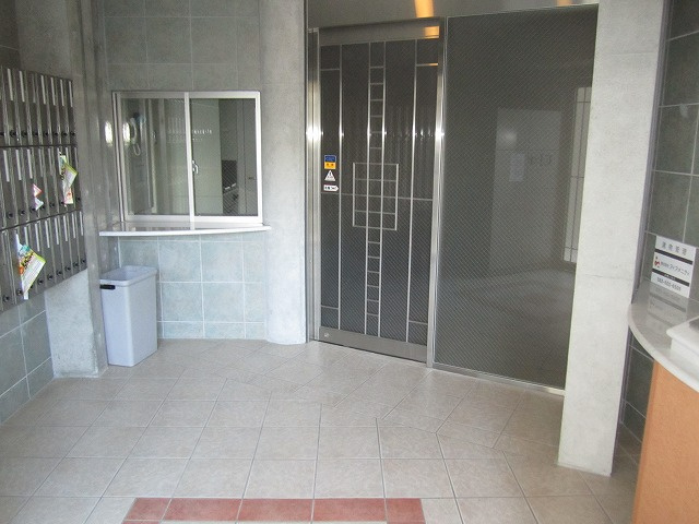 【エントランス】デルタ幟町（旧：サムティ幟町）