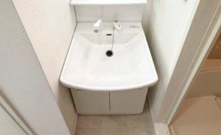 ルミナス西日暮里の独立洗面台