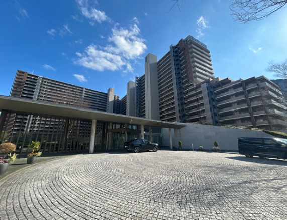 ニュートンプレイスサウスコートの外観