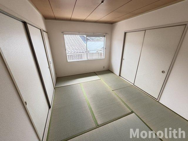 ロイヤルスクエア高津の和室