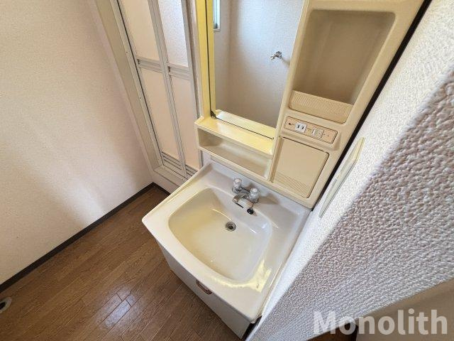 ロイヤルスクエア高津の洗面所