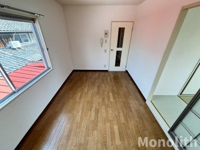 ロイヤルスクエア高津の居間・リビング