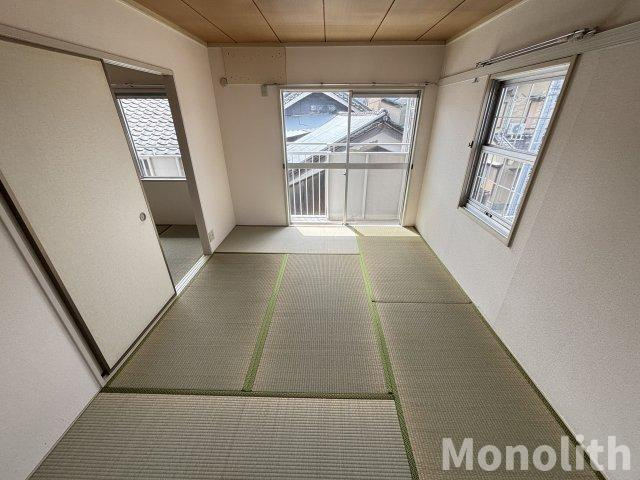 ロイヤルスクエア高津の和室