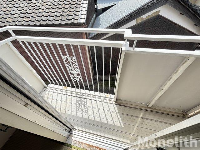 ロイヤルスクエア高津のバルコニー