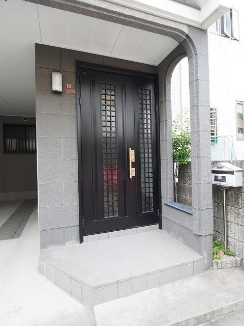 高田２丁目戸建のエントランス|毎日通るエントランスはこのようになっています