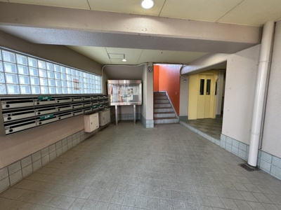 【ロビー】 | カーサアリーナ | 集合ポスト
