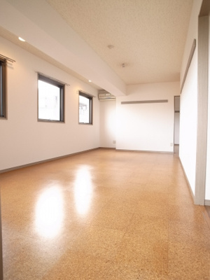 【居間・リビング】 | Ｔ・ＦＯＲＴ吾妻台 | 大きなテレビを置きたくなりますね。