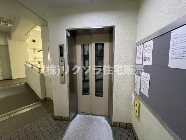 香里グランド日光ハイツのその他共用部分|エレベーター
■物件内覧・資金計画相談・住宅ローン相談、リフォーム相談、お問合せ受付中■
※当日・翌日のご内覧、ご相談はお電話でのお問合せがスムーズです！