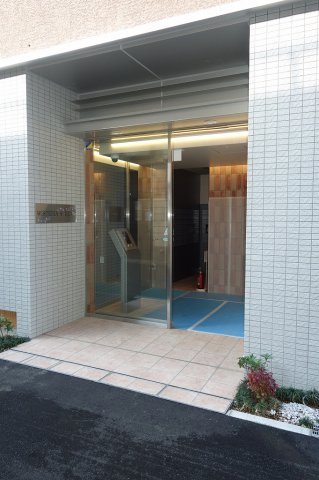 ウィステリアエス上野のエントランス