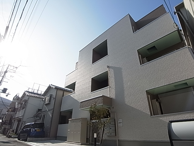 神戸市兵庫区御崎町１丁目のアパート