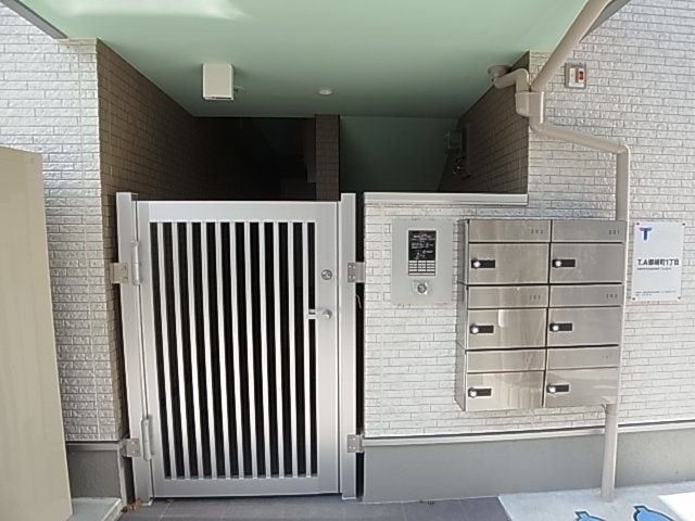 神戸市兵庫区御崎町１丁目のアパート