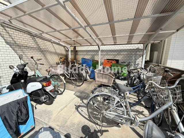 サニーハイツの駐車場