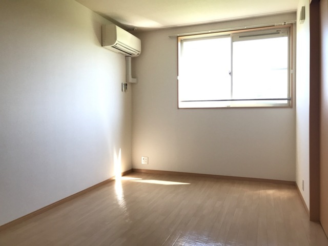 エアリアルの洋室