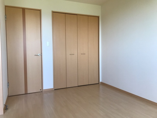 エアリアルの洋室