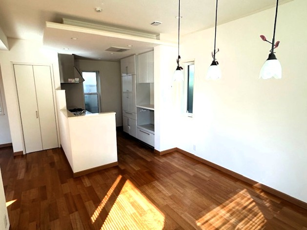 【居間・リビング】