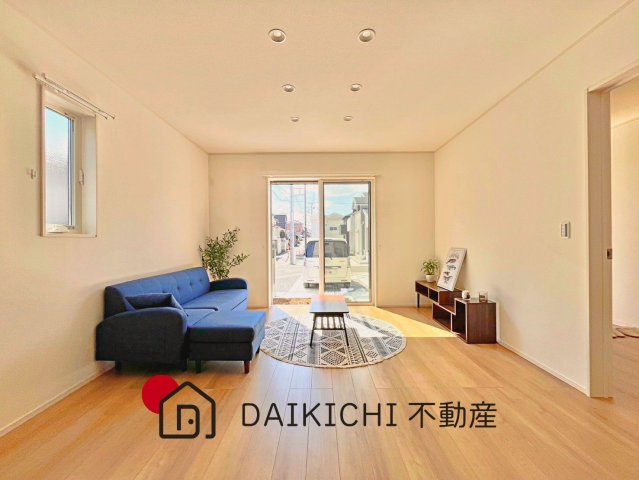 【居間・リビング】 | 鴻巣市宮前　中古戸建