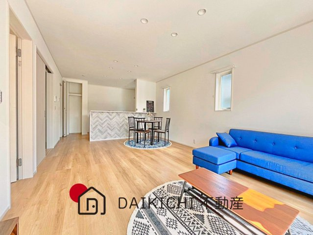 【居間・リビング】 | 鴻巣市宮前　中古戸建