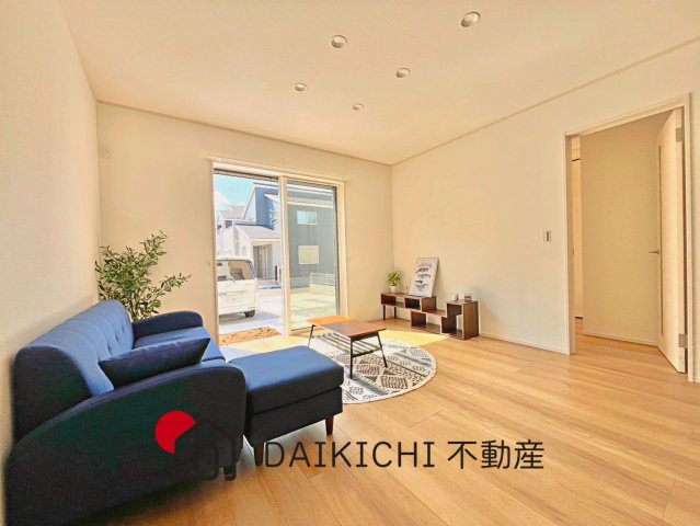 【居間・リビング】 | 鴻巣市宮前　中古戸建