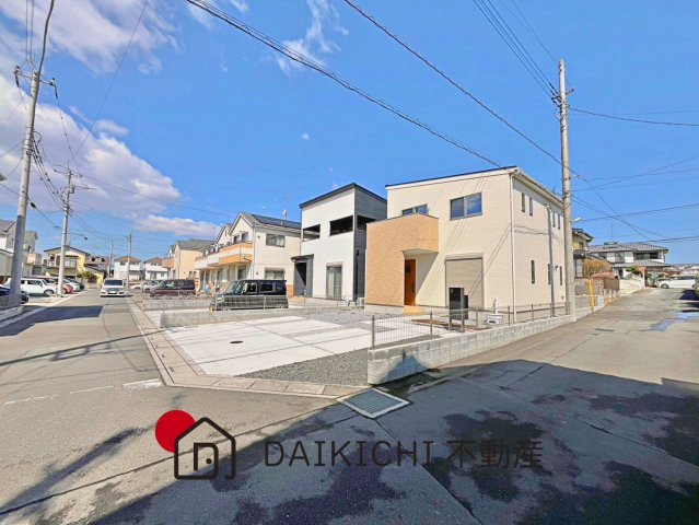 【前面道路含む現地写真】 | 鴻巣市宮前　中古戸建