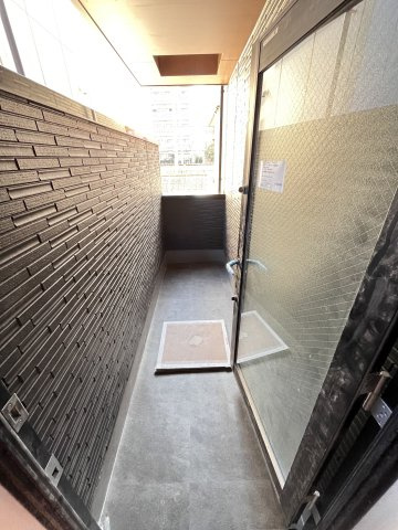 大阪市都島区都島南通１丁目の賃貸マンションのバルコニー
