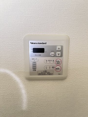 大阪市都島区都島南通１丁目の賃貸マンションのエントランス