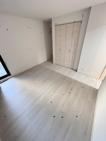 大阪市都島区都島南通１丁目の賃貸マンションの洋室