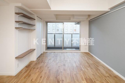 【寝室】 | レジディア目黒 | 開放的な寝室です