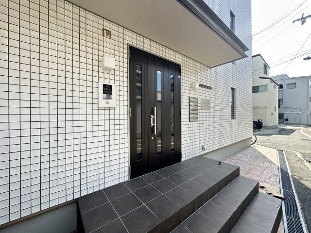 【エントランス】 | エルメゾン聖天下