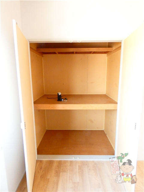 レーベン平井　Ａの収納