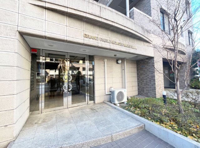 グランパーク東向島のエントランス