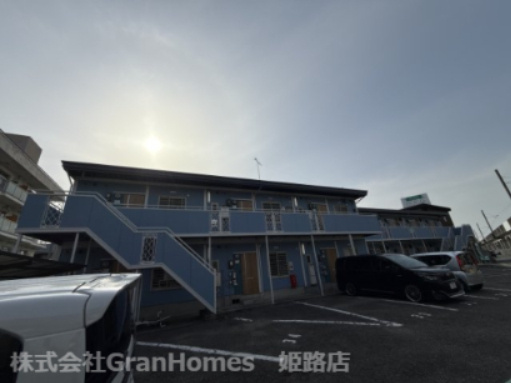 サンシティ野里の外観