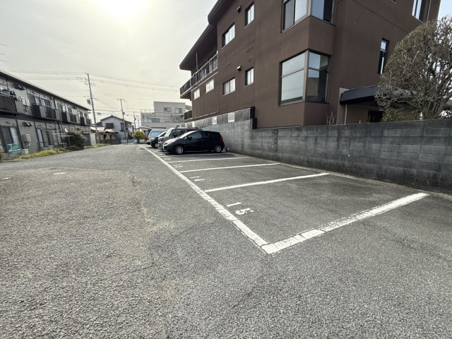 サンシティ野里の駐車場