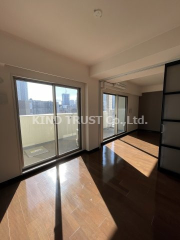 プリマクラッセの洋室|ゆったりした洋室です