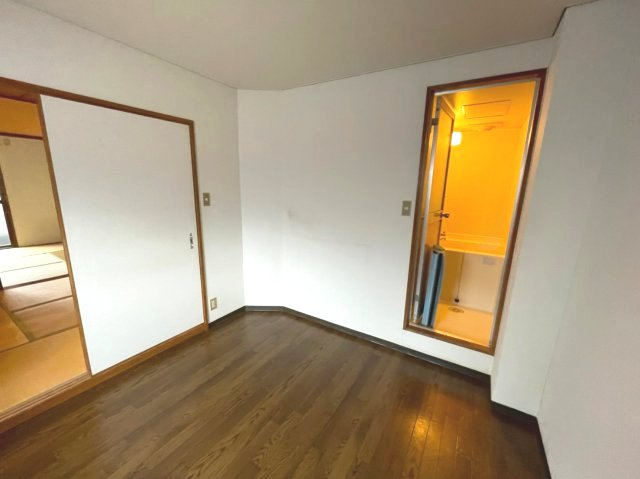 香里北ハイツの居間・リビング