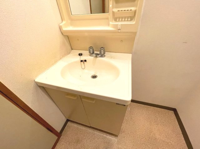 香里北ハイツの洗面所