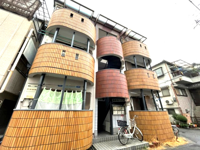 香里北ハイツの外観