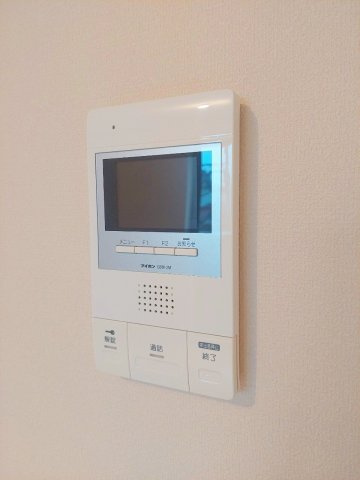ＣＡＬＭＯＶＥＲＡの内装|★防犯シャッター　室内物干しフック★