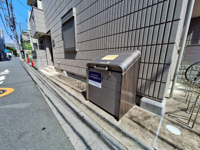 ＣＡＬＭＯＶＥＲＡのエントランス