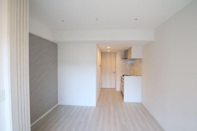 コンフォリア新大阪宮原Qの洋室