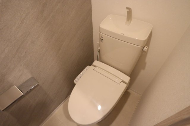 コンフォリア新大阪宮原Qのトイレ