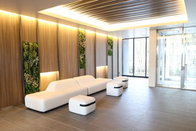 コンフォリア新大阪宮原Qのロビー