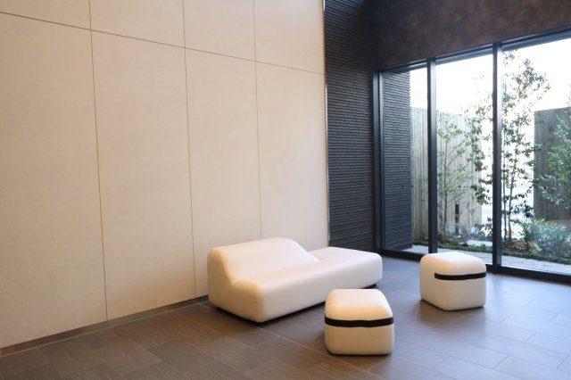 コンフォリア新大阪宮原Qのロビー