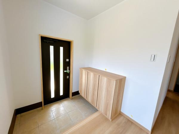 【玄関】 | 玄関外観です。