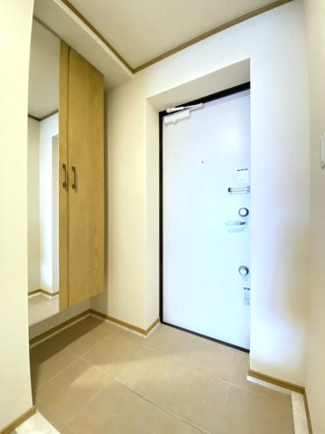 RⅦ(アールセブン)の玄関