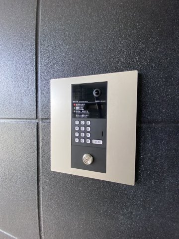 RⅦ(アールセブン)のエントランス