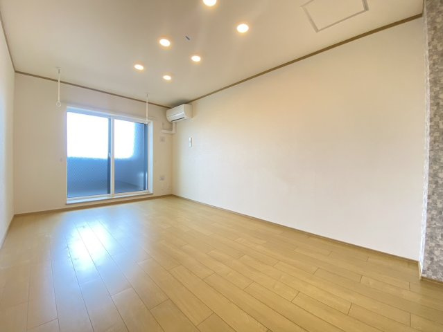 RⅦ(アールセブン)の居間・リビング