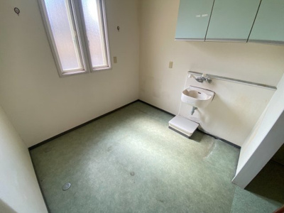 【ランドリースペース】 | 匝瑳市飯倉台　中古店舗兼居宅