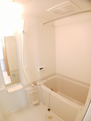 【浴室】 | ラネージュⅠ番館 | ゆったり過ごせるお風呂です